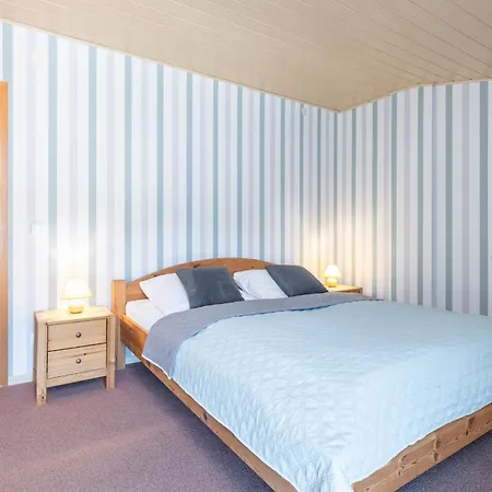 Neeb